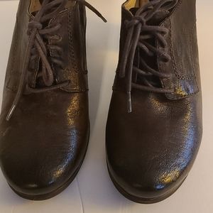 Shoe